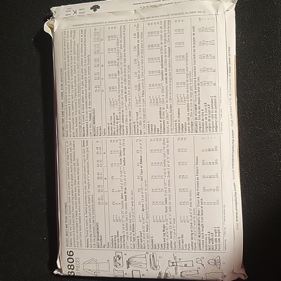 Simplicity: Sewing Pattern Uncut 3806 - Picture 2 of 3